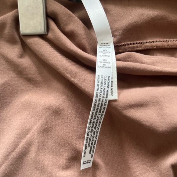 Babaton stretchy bodycon mini skirt - Picture 2 of 4